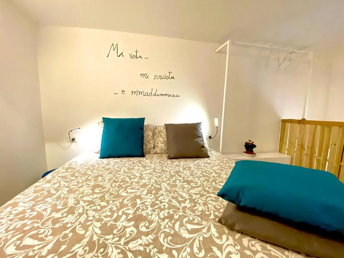 Nido Con Cortile Vicino Al Tempio Di Apollo Apartment Syracuse