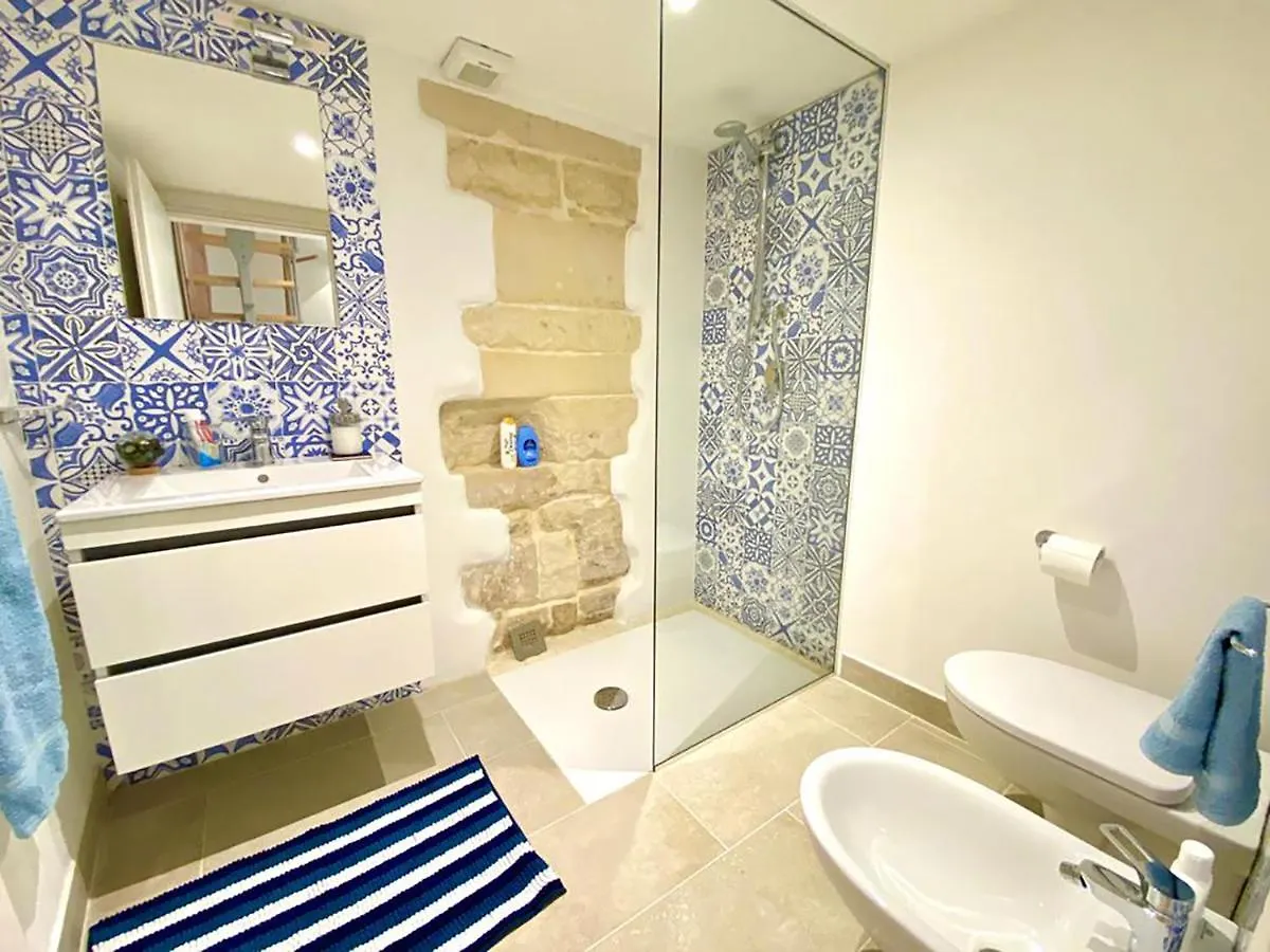 Nido Con Cortile Vicino Al Tempio Di Apollo Apartment Syracuse